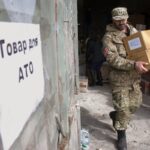 Вінницькі волонтери повезли захисникам на Схід гумвантаж