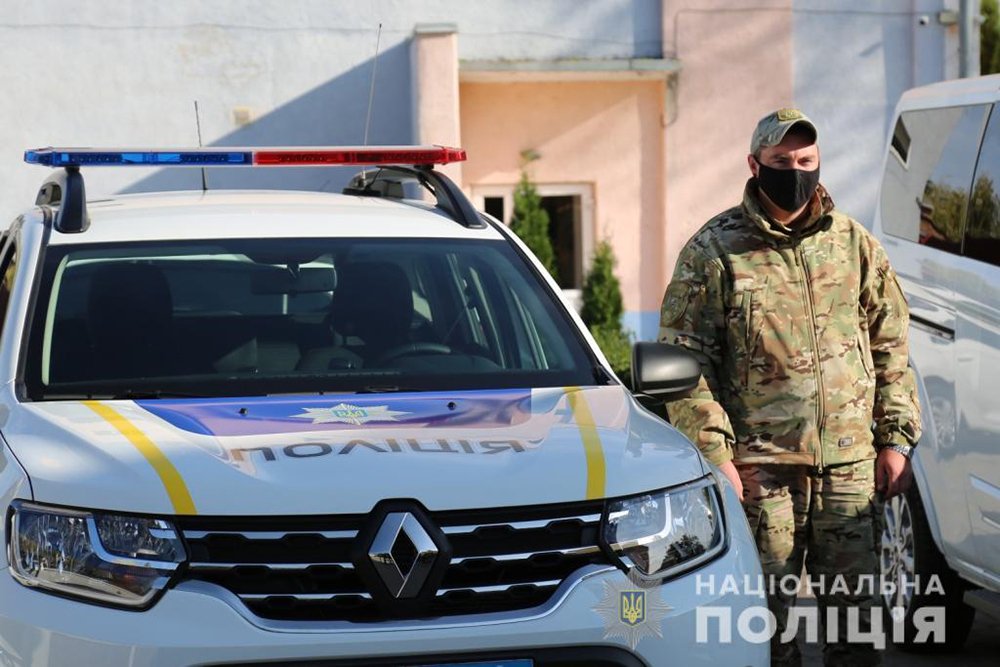 Вінницькі поліцейські отримали нові службові автівки