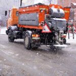 Перший сніг у Вінниці: комунальники з 4 ранку розчищають місто