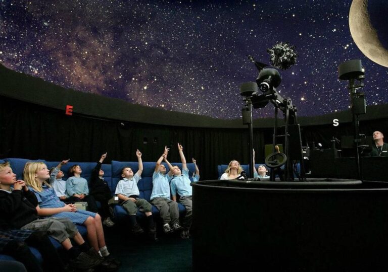 1994091-mali-b-vitati-z-yuvileem-natomist-prosyat-zvilnyatisya-vinnitskiy-planetariy-pid-zagrozoyu-zakrittya