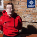 На Київський хлопець свідомо побив кілька автівок
