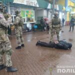 На Урожаї затримали злочинця, який у вінничанина часто вимагав гроші та погрожував розправою 