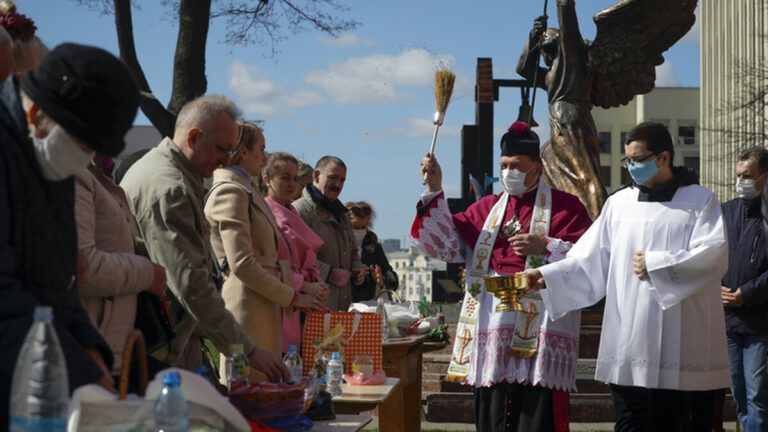 APTOPIX Virus Outbreak Belarus Easter