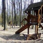 На Вінниччині вандали розтрощили зону відпочинку та залишили купу сміття  