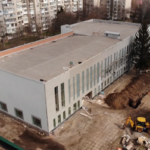 У спортивному комплексі на Янгеля починають встановлювати басейн  