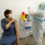“Лікарні переповнені, лікарі падають з ніг, дефіцит кисню”: Володимир Гройсман терміново звернувся до українців  