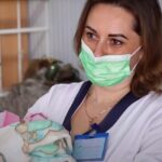 Правоохоронці шукають матір, яка залишила новонароджену дівчинку у пологовому на Вінниччині