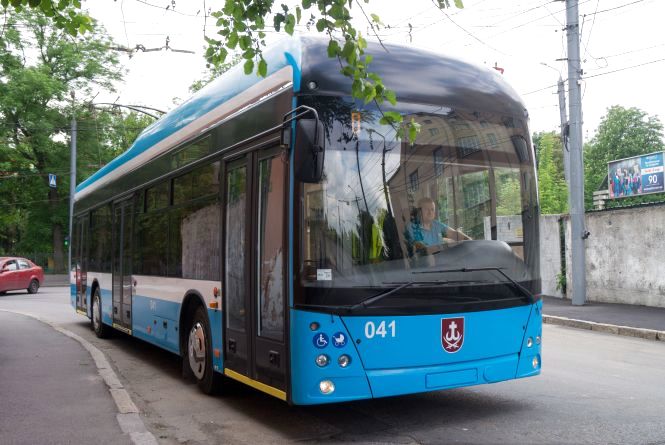1295994-u-meriyi-viznachilisya-z-imyam-dlya-vinnitskogo-troleybusa