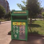 У Вінниці повертають соціальні контейнери для старого одягу