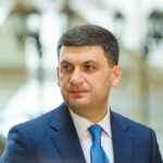 Згідно з опитуванням рейтинг Володимира Гройсмана та його партії стабільно зростає