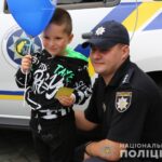 «Підготуємось до школи разом»: вінницькі поліціянти підтримають школярів