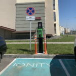 В Академічному встановили першу зарядну станцію