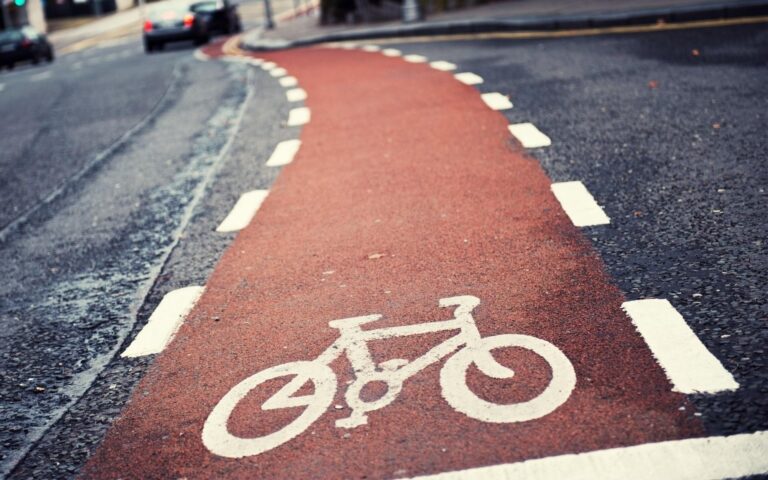 pedestrian_crossing_road_bike_marking
