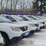 Поліцейські офіцери громади на Вінниччині отримали 26 нових автомобілів
