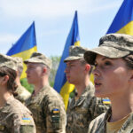 Готовність воювати зі зброєю за Україну висловили 90% чоловіків та 70% жінок. Результати опитування