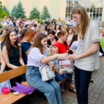 Випускники Вінницького педагогічного університету зібрали понад 75 тисяч гривень для ЗСУ