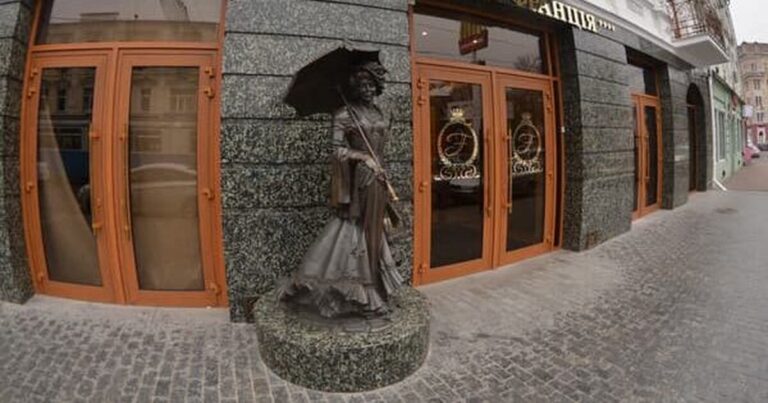 Gostinica-Franciya-Vinnica-foto-977900z600