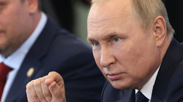 b4ad404-putin690