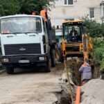 У Вінниці розпочали роботи з заміни зовнішніх інженерних мереж біля будинку 600-річчя, 42