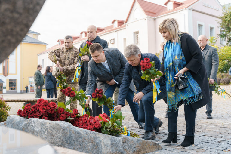 Захисника і Захисниці (2)