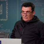 Данілов пояснив, чому війська РФ покинули Херсон