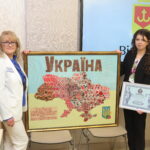 Вінничанка Маргарита Яценко встановила національний рекорд України «Найбільша мапа України, вишита підліткою»