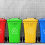 Вінничан закликають поважати роботу комунальників та користуватися контейнерами для сміття