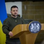 Росія має чекати наступу України і готувати плацдарм для відступу, аби зрештою покинути нашу територію