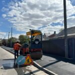 Оновлення та озеленення: у Вінниці триває капітальний ремонт тротуару на Старому місті
