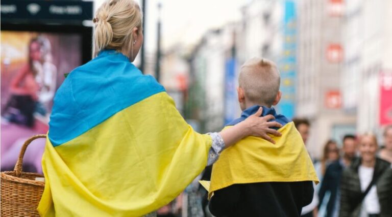 124904496_gettyimages-1239995174-900x500-1