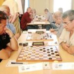 Діти з інвалідністю вчилися виготовляти різдвяних ангелів 