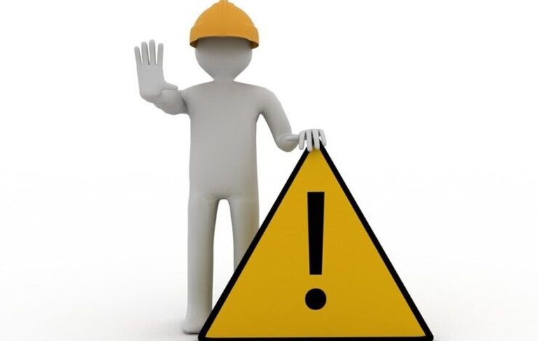 3d-worker-with-traffic-coins-and-warning-sign_441797-7707