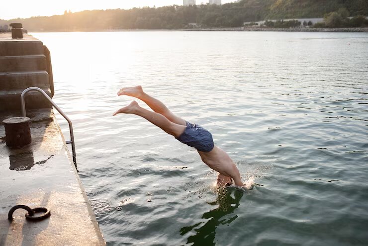 full-shot-man-jumping_23-2149137167