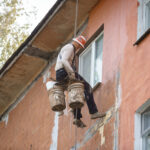 Вінниця продовжує готуватись до зими: у місті розпочали капремонт стиків панелей ще одного будинку