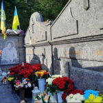 Маму Кузьми Скрябіна поховали разом із сином (фото)