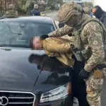 На Закарпатті чоловік ошукав матір полеглого захисника на 7,5 млн грн