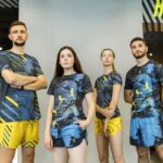 «Нова пошта» випустила благодійну колекцію спортивного одягу. Прибуток буде передано на ЗСУ
