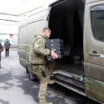 Ще одна завантажена допомогою машина поїхала на фронт з Вінниці: що передали військовим цього разу?