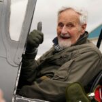 Колишній пілот у 102 роки підняв у небо винищувач: подробиці, фото