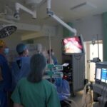 У Львові лікарі вперше самостійно видалили матку із застосуванням робота Da Vinci