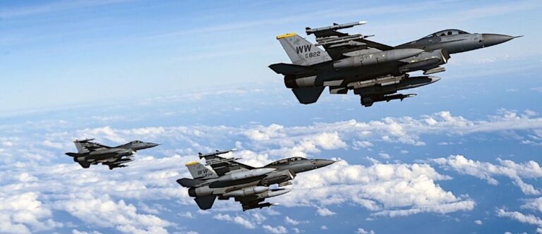 f-16_03_02_main