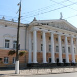 Вінницькі актори віддали свій заробіток на ЗСУ