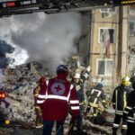 Влучання дрона в одеський будинок: десятеро загиблих, серед яких троє маленьких дітей. Пошуки тривають