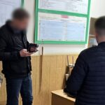 У Вінниці при спробі дати хабар затримали посадовця
