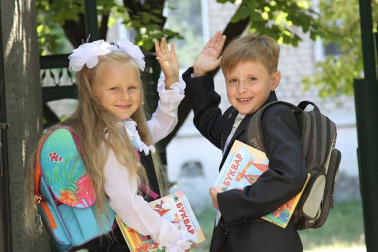 Діти-першокласники з сімей полеглих, безвісти зниклих Захисників і Захисниць отримають гроші: коли та як подати заявку