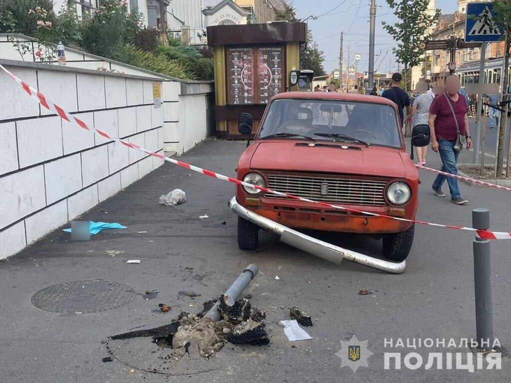 У Вінниці авто наїхало на пенсіонерку: подробиці ДТП