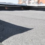 У Вінниці завершили капремонт покрівлі багатоповерхівки на одній із вулиць: деталі