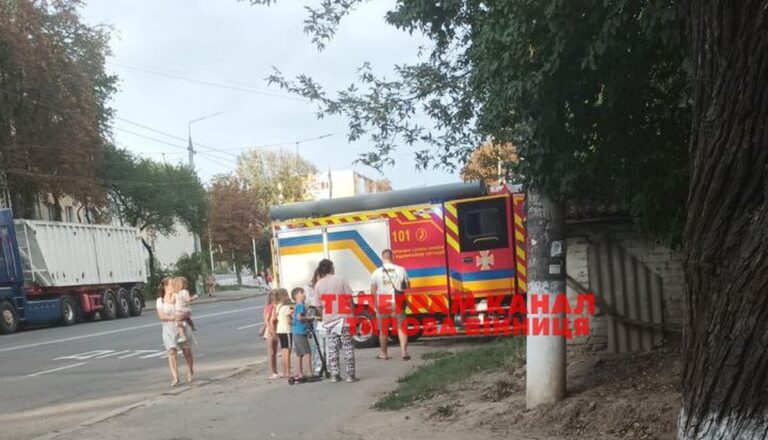 У Вінниці пожежа біля гуртожитку на Янгеля 63