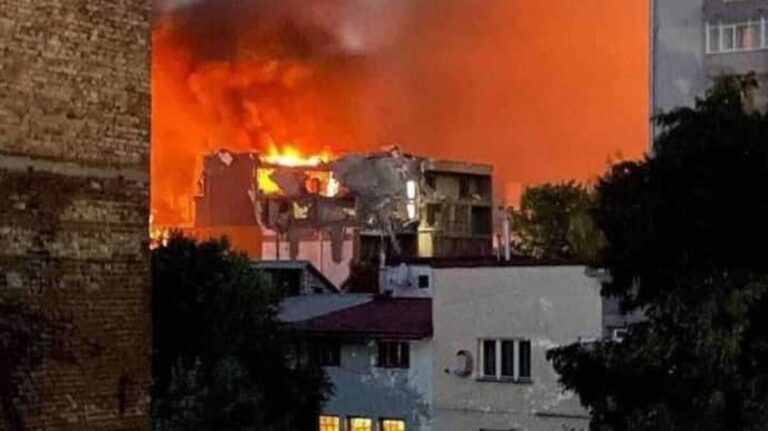 Ракетна атака Росії по Львову: є загиблі, багато поранених, пошкоджені школи