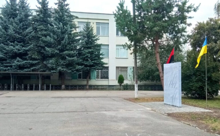 1 жовтня у Вінниці відкриють перші три стели на честь загиблих випускників і працівників ліцеїв